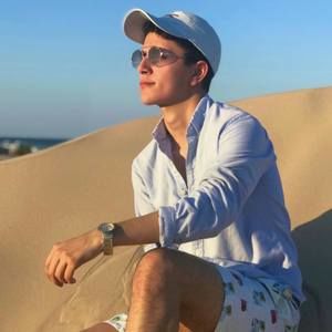 Meet your Posher, Cesar